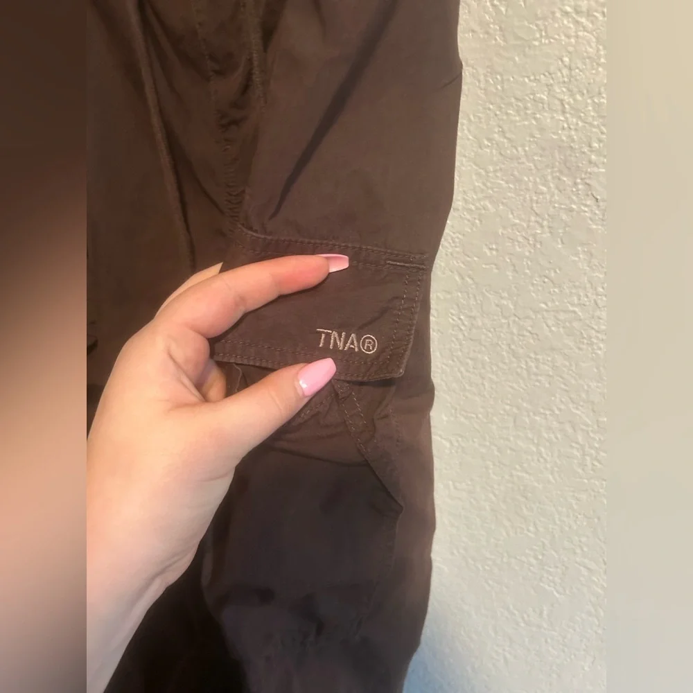Aritzia tna brown cargo pants - Picture 6 of 10